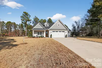 401 Grand Harbor Boulevard, Ninety Six, SC 29666 - Photo 2