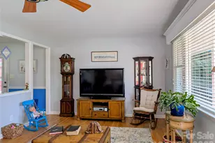 979 Greenville Hwy, Brevard, NC 28712 - Photo 10