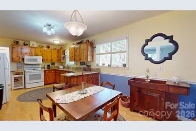 979 Greenville Highway, Brevard, NC 28712 - Photo 14