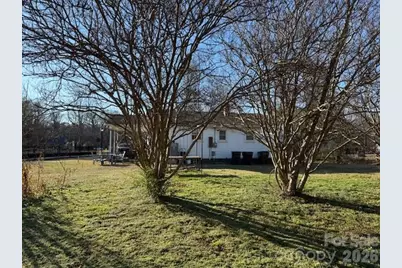 112 N Maxwell Avenue, Huntersville, NC 28078 - Photo 2