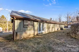 62 Mitchell St, Canton, NC 28716 - Photo 38