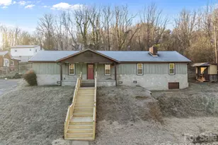 62 Mitchell St, Canton, NC 28716 - Photo 2