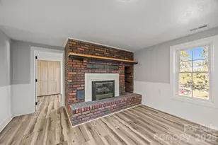 62 Mitchell St, Canton, NC 28716 - Photo 6