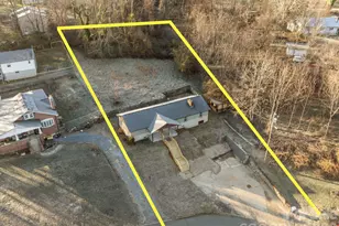 62 Mitchell St, Canton, NC 28716 - Photo 2