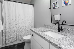 127 Walt Dr, Hendersonville, NC 28792 - Photo 20