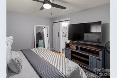 127 Walt Drive, Hendersonville, NC 28792 - Photo 16