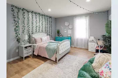 127 Walt Drive, Hendersonville, NC 28792 - Photo 26