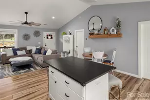 127 Walt Dr, Hendersonville, NC 28792 - Photo 12