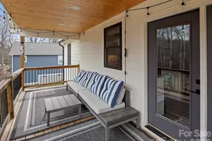 127 Walt Dr, Hendersonville, NC 28792 - Photo 14