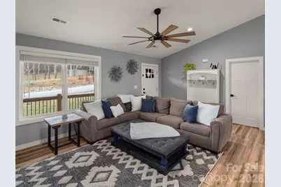 127 Walt Drive, Hendersonville, NC 28792 - Photo 6