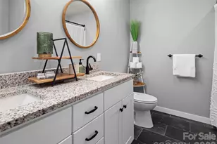 127 Walt Dr, Hendersonville, NC 28792 - Photo 18