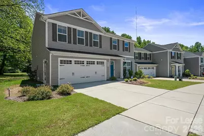 8040 Mulberry Glen Lane, Charlotte, NC 28215 - Photo 2