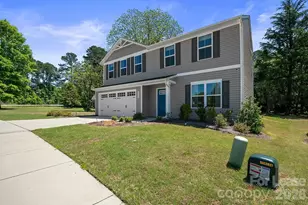 8040 Mulberry Gln Ln, Charlotte, NC 28215 - Photo 32