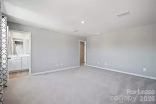 8040 Mulberry Gln Ln, Charlotte, NC 28215 - Photo 16