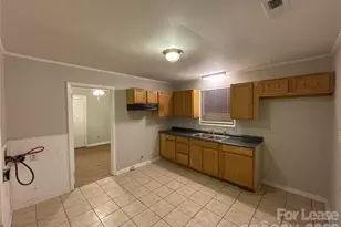 2518 Lasalle St, Charlotte, NC 28216 - Photo 4