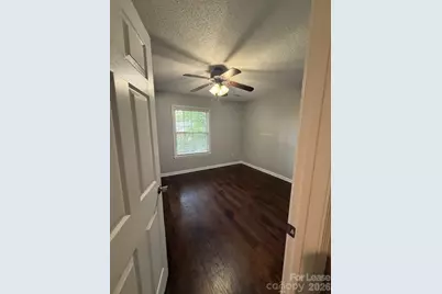 1491 20th Avenue NE, Hickory, NC 28601 - Photo 8