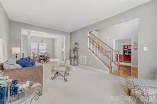 4123 Meadowview Hills Dr, Charlotte, NC 28269 - Photo 6