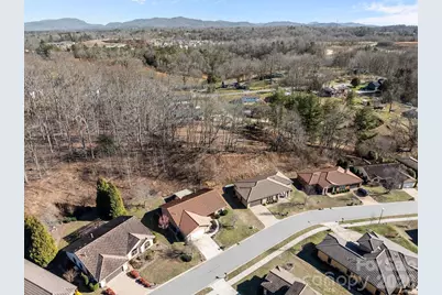 26 Ocaso Drive, Asheville, NC 28806 - Photo 14