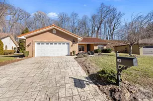 26 Ocaso Dr, Asheville, NC 28806 - Photo 4