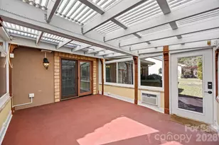 26 Ocaso Dr, Asheville, NC 28806 - Photo 32