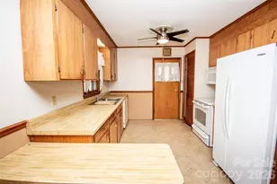 291 Spicewood Cir, Troutman, NC 28166 - Photo 6