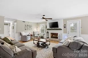 3228 Springfield Dr, Lincolnton, NC 28092 - Photo 10