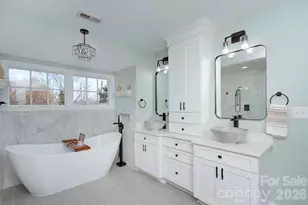 1825 Lombardy Cir, Charlotte, NC 28203 - Photo 20