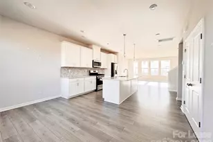 2350 Donnelly Hls Ln, Charlotte, NC 28262 - Photo 8