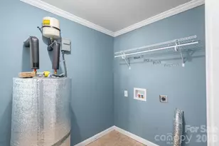 389 Carson Dr, Gastonia, NC 28052 - Photo 14