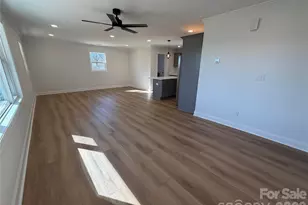 1906 Oakhurst Dr, Shelby, NC 28152 - Photo 6