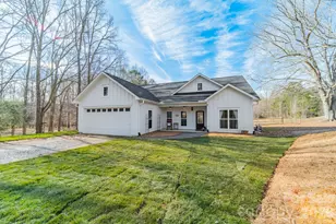 2005 Briarwood Cir, Fort Mill, SC 29715 - Photo 2