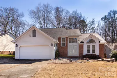 3800 Armitage Drive, Charlotte, NC 28269 - Photo 1