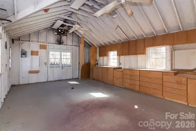 3800 Armitage Drive, Charlotte, NC 28269 - Photo 16