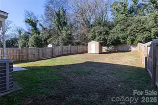 922 Berryhill Rd, Charlotte, NC 28208 - Photo 28