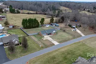 95 Chesterfield Dr, Taylorsville, NC 28681 - Photo 36