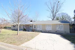4201 University Dr, Charlotte, NC 28209 - Photo 2