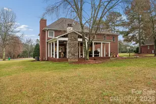 10019 Elibren Ln, Matthews, NC 28105 - Photo 34