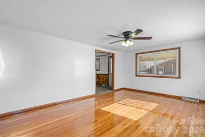 2576 Kingston Street, Newton, NC 28658 - Photo 6