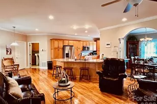 69 Isaac Creek Dr, Hickory, NC 28601 - Photo 8