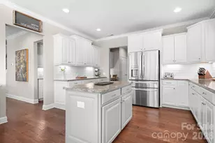 12602 Old Westbury Dr, Cornelius, NC 28031 - Photo 18