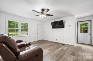 4917 Berkley St, Morganton, NC 28655 - Photo 4