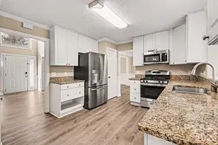 7208 Insdale Ct, Charlotte, NC 28269 - Photo 12