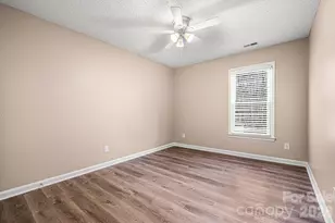 7208 Insdale Ct, Charlotte, NC 28269 - Photo 20