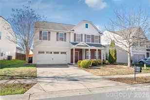 10229 Snowbell Ct, Charlotte, NC 28215 - Photo 2