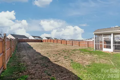 10229 Snowbell Court, Charlotte, NC 28215 - Photo 4