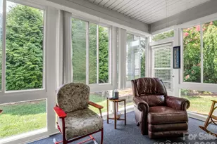 20 Country Meadows Ln, Hendersonville, NC 28792 - Photo 16