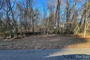 2579 Saddlewood Cir SW, Concord, NC 28027 - Photo 2