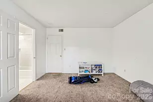 7828 Davinci Ln, Charlotte, NC 28226 - Photo 8