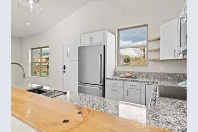 186 Travelers Point, Waynesville, NC 28785 - Photo 10