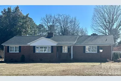 313 W Pigg Street, Pageland, SC 29728 - Photo 1